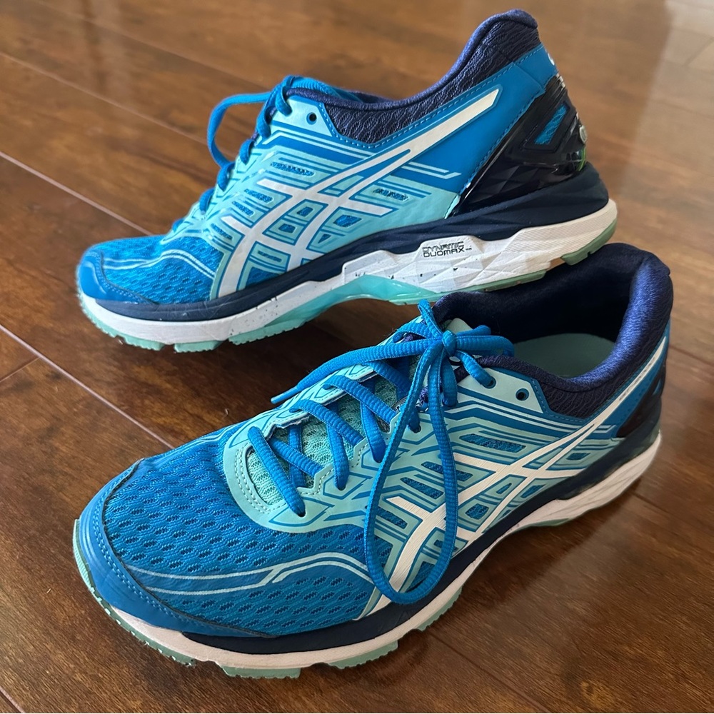 ASICS GT-2000 Running Sneakers size 10.5 Women’s
